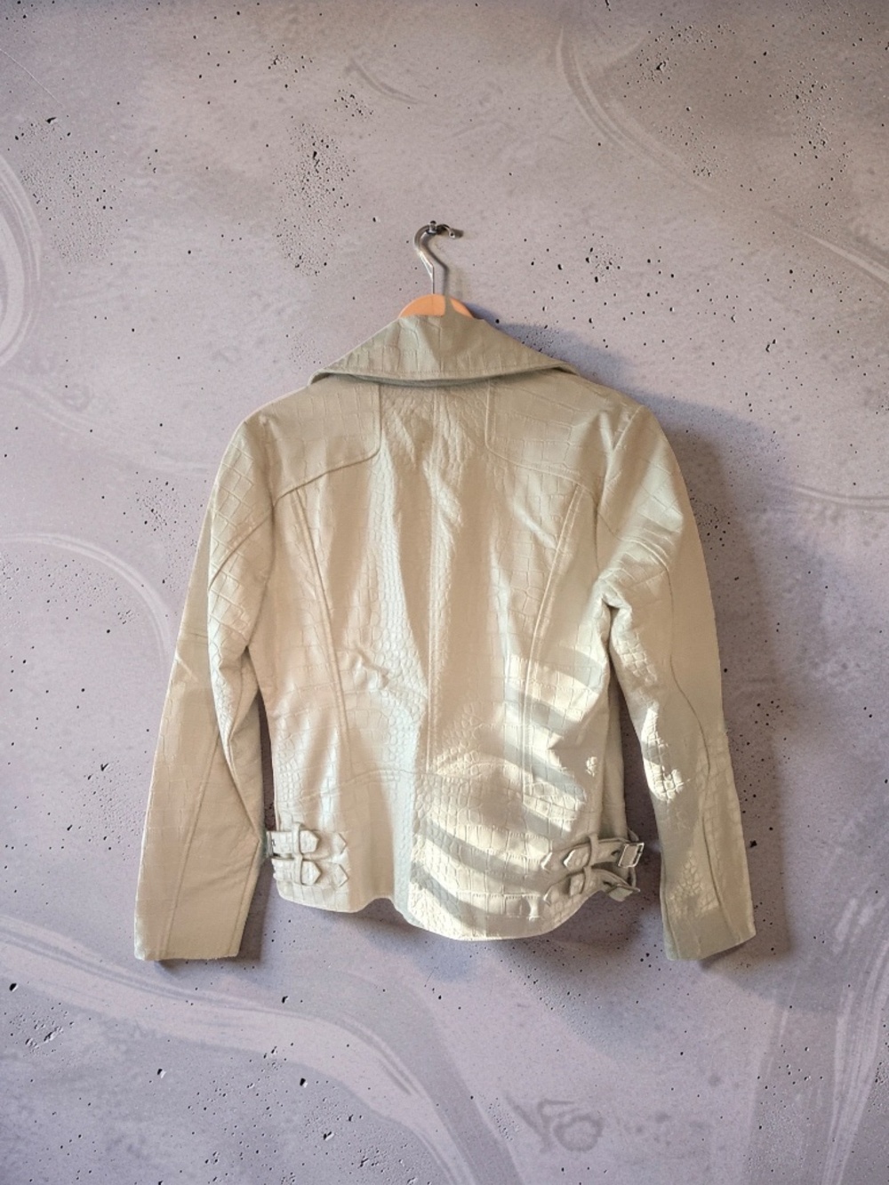 NWOT Karen Millen Cream Croc Embossed Faux Leather Biker Jacket Size Small - Picture 5 of 7
